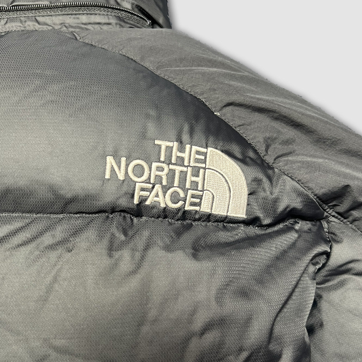 10030【THE NORTH FACE】ザノースフェイス メンズ HYVENT ハイベント ダウンジャケット 700フィル ブラック 95