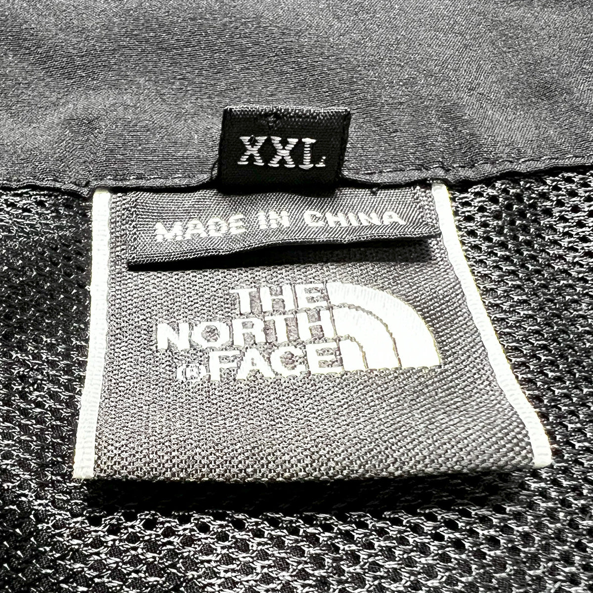 10077【THE NORTH FACE】ザノースフェイス メンズ ジャケット ブラック 110/XXL