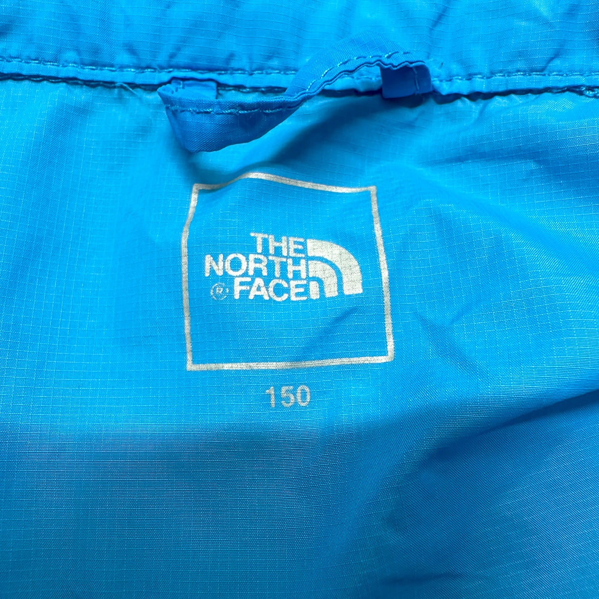 30062 【THE NORTH FACE】ザノースフェイス キッズ マウンテンパーカー ブルー 150