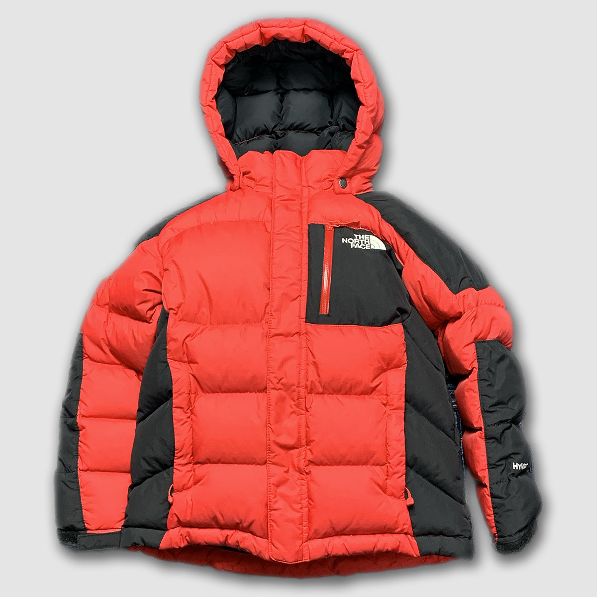 30010 【THE NORTH FACE】ザノースフェイス キッズ HYVENT ハイベント 550  シグマ グース ダウンジャケット レッド 110