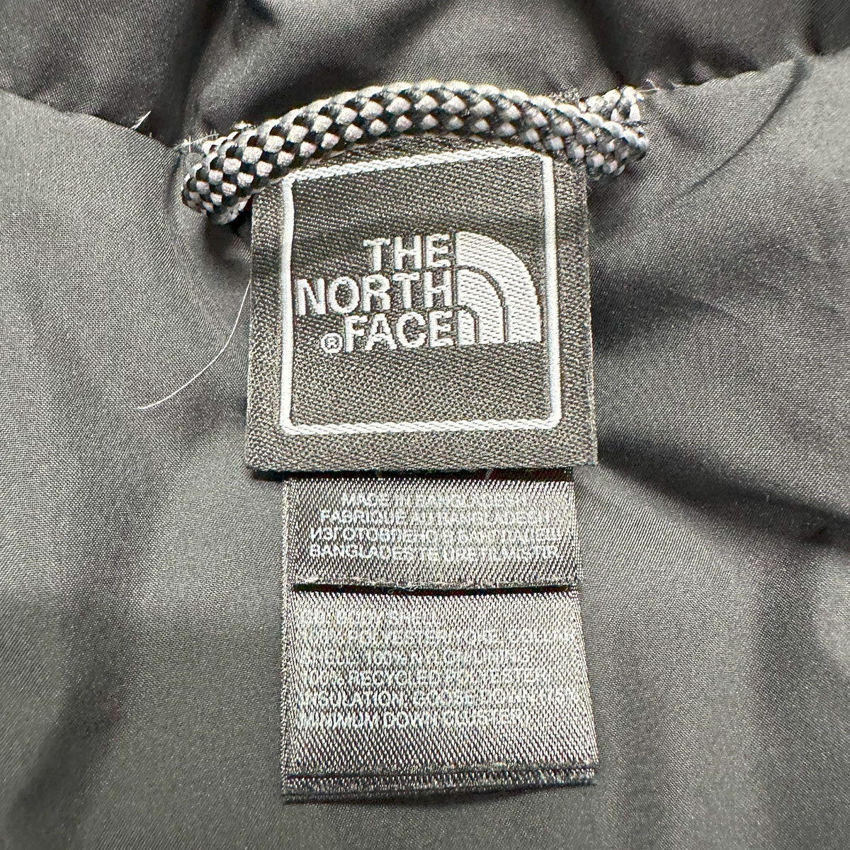 30043 【THE NORTH FACE】ザノースフェイス キッズ ヌプシ ダウンジャケット 600フィル レッド XL