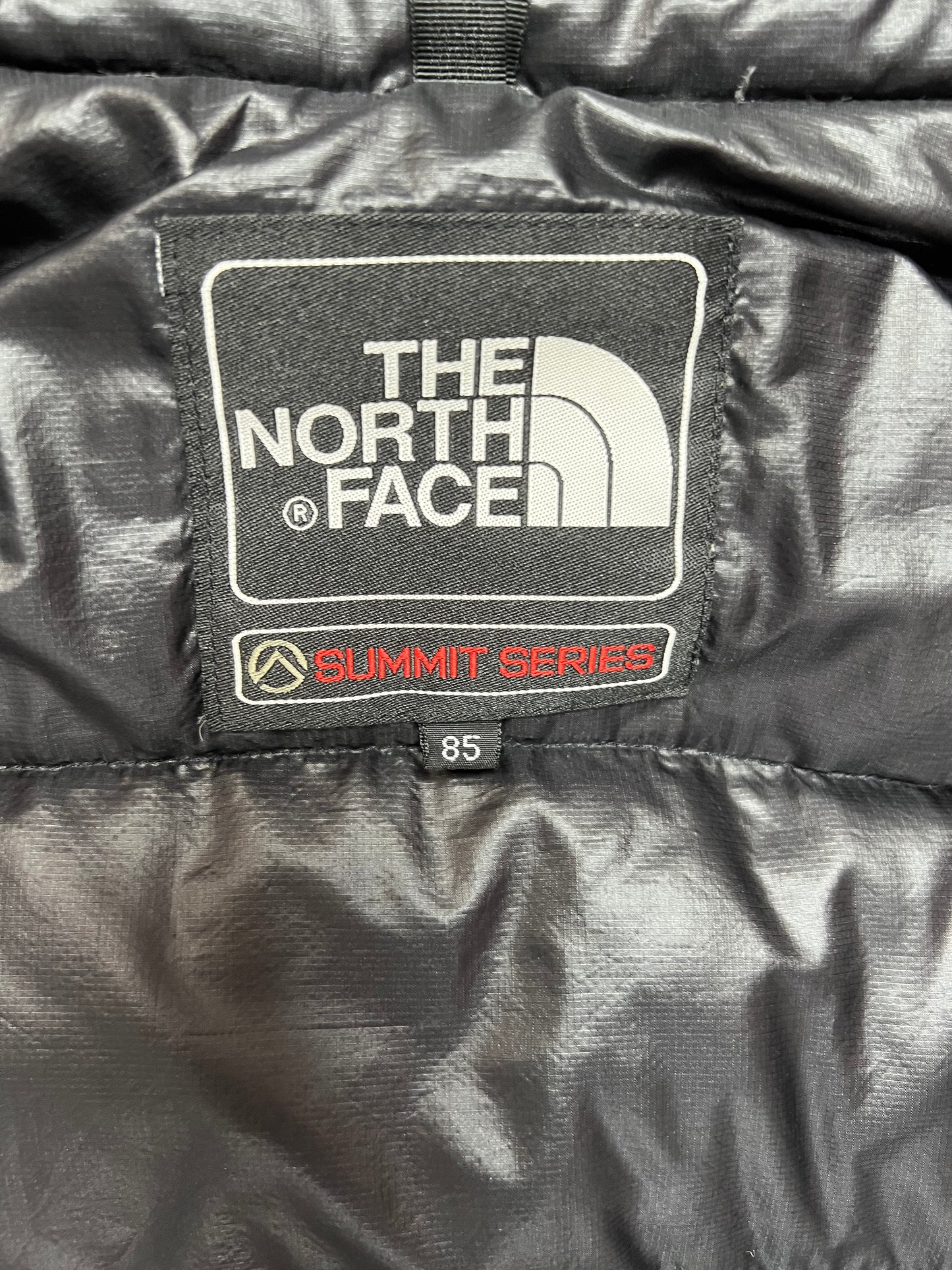 10046【THE NORTH FACE】ザノースフェイス メンズ サミットシリーズ アコンカグア ダウンジャケット ブラック 85