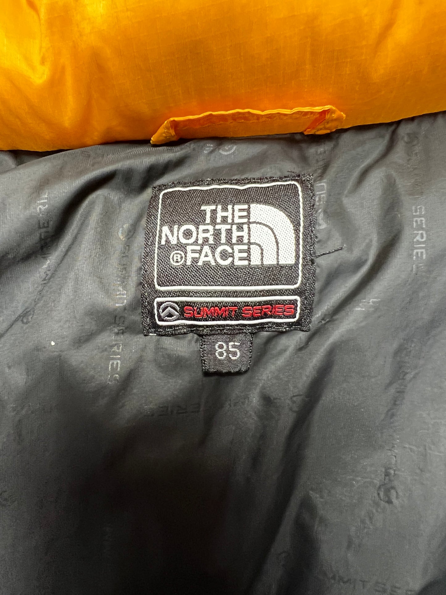 10052【THE NORTH FACE】ザノースフェイス メンズ サミットシリーズ ダウンジャケット 850フィル イエロー 85