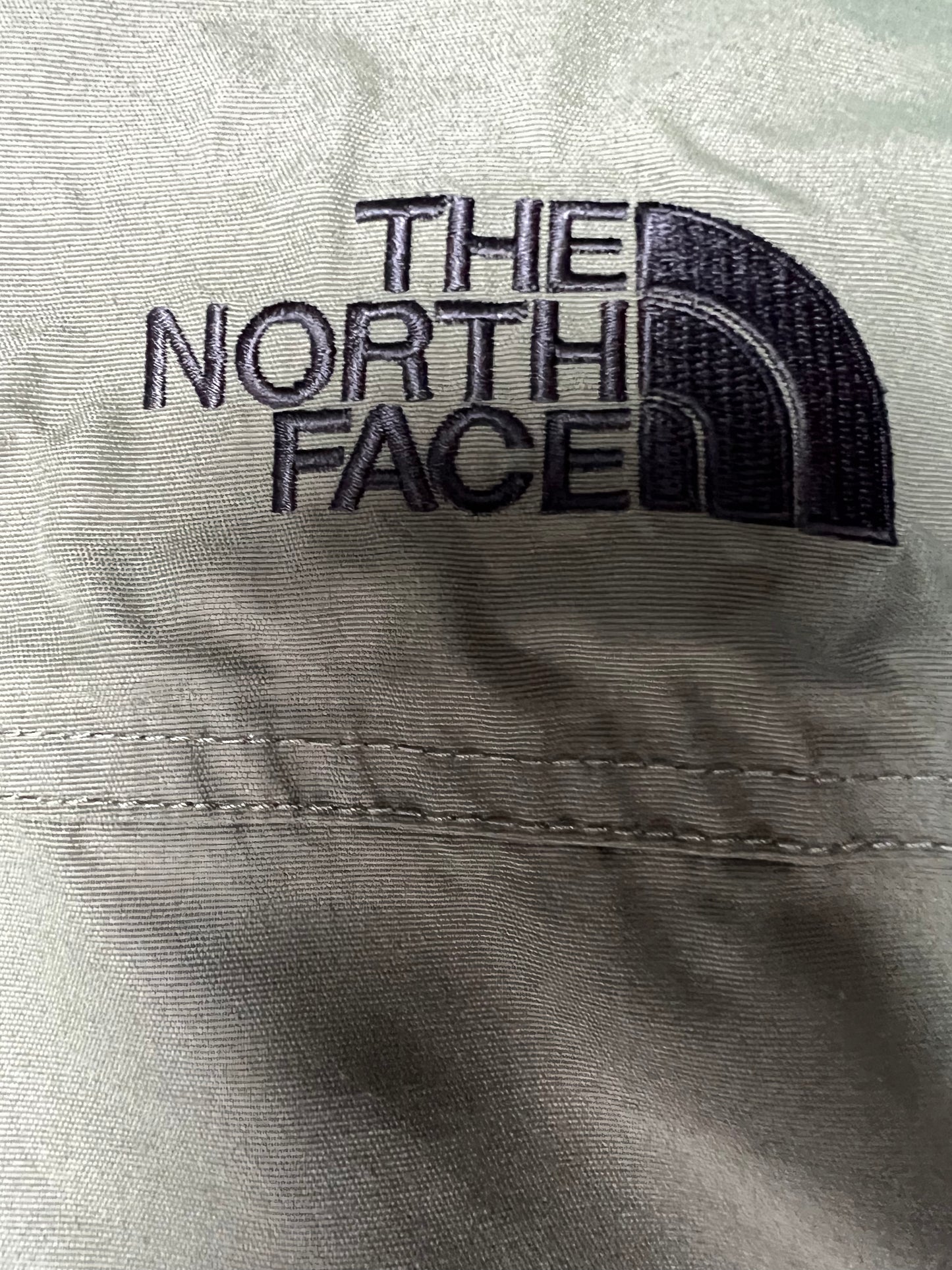 10055【THE NORTH FACE】ザノースフェイス メンズ HYVENT ハイベント ダウンジャケット カーキ 95
