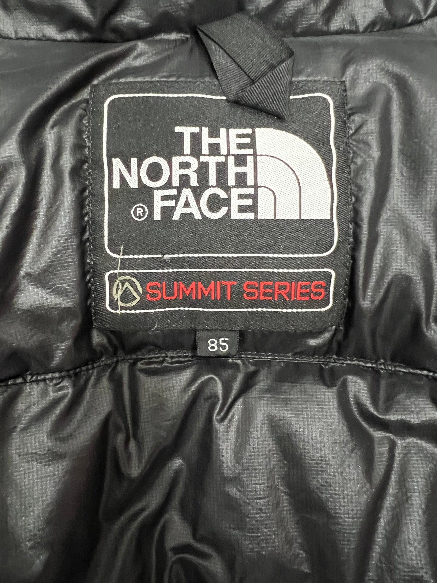 10061【THE NORTH FACE】ザノースフェイス メンズ サミットシリーズ アコンカグア ダウンジャケット ブラック 85