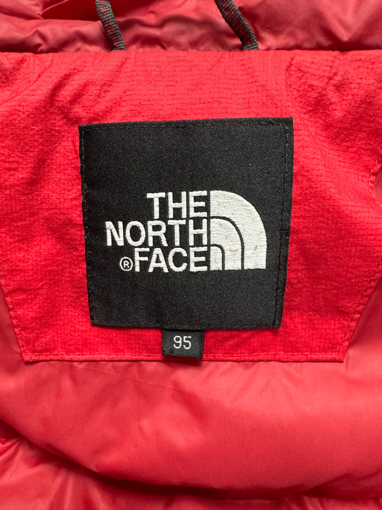 10024【THE NORTH  FACE】ザノースフェイス メンズ プリズム ダウンジャケット 800フィル レッド 95/M
